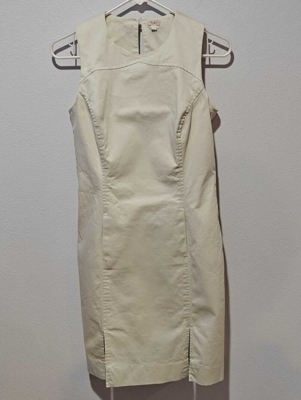 Fjäll Fjällräven Y2K Dress 2 Beige Cream Sleeveless Cotton Bust Darts Slits - Picture 2 of 9